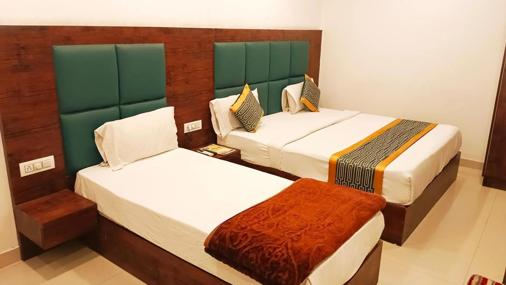 Hotel Tej Palace Delhi Airport New Delhi 4*,  India