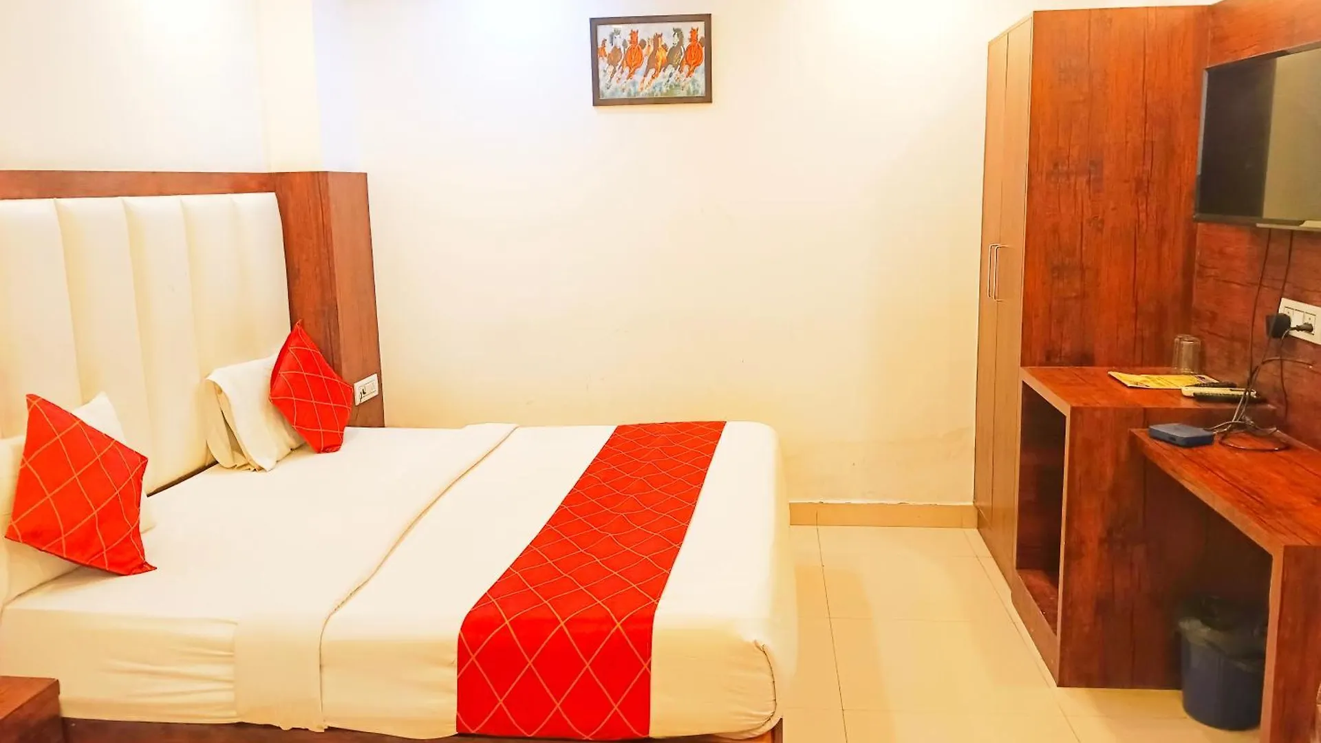 Hotel Tej Palace Delhi Airport Yeni Delhi 4*,  Hindistan